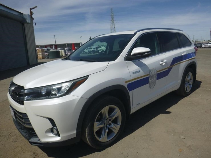 2017-toyota-highlander-image-1