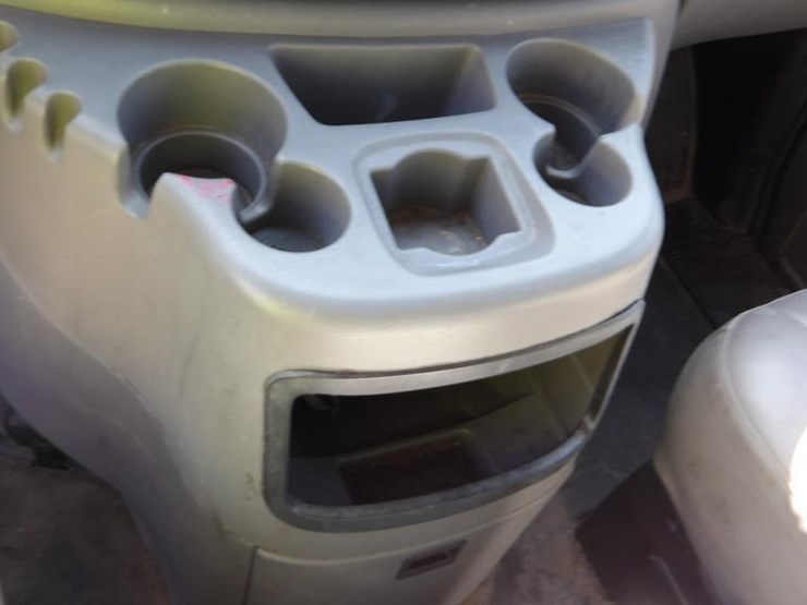 2002-ford-e350-image-18
