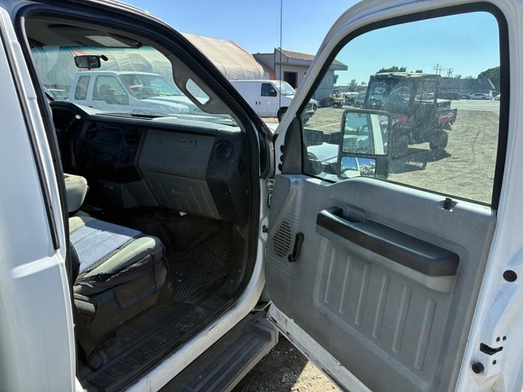 2011-ford-f350-image-10