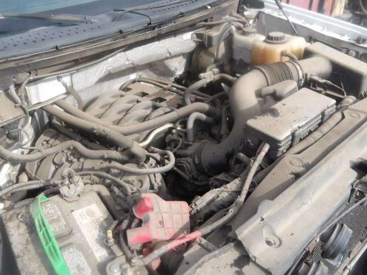 2011-ford-f150-xl-image-8