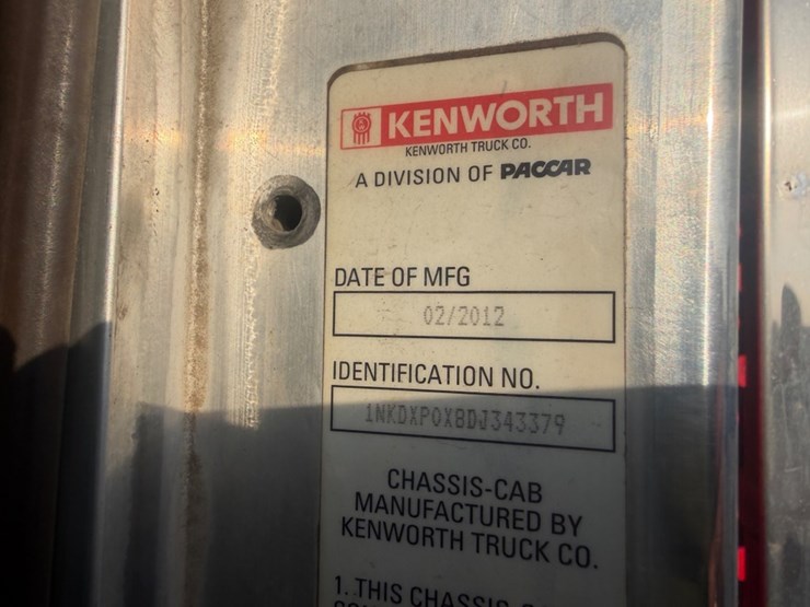 2013-kenworth-t800-image-33
