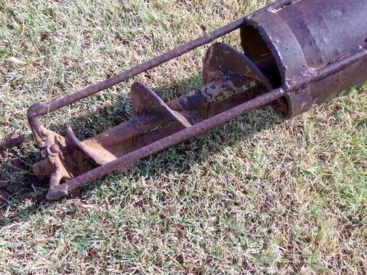 32'-speed-king-grain-auger,-gas-motor,-as-is-image-2