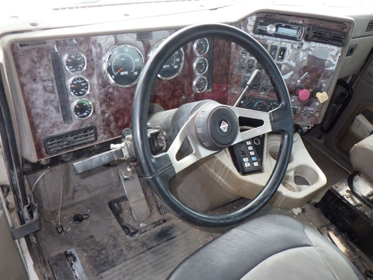 2006-international-9200i-image-16