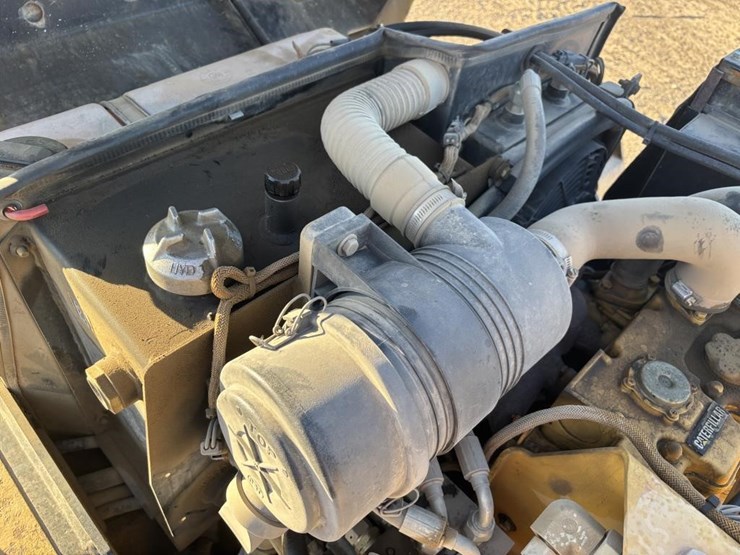 2006-caterpillar-cb-224e-image-27