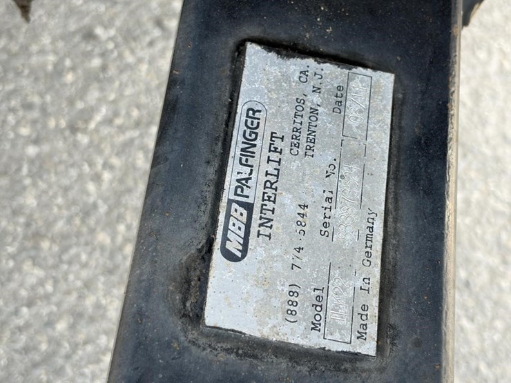 2011-ford-f550-image-14