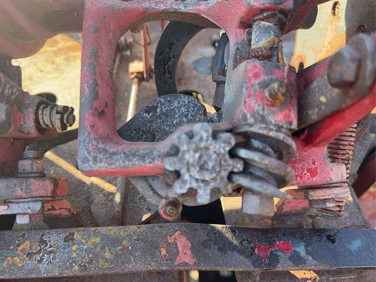 new-holland-66-image-19