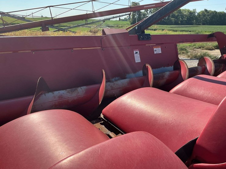 case-ih-2212-image-9