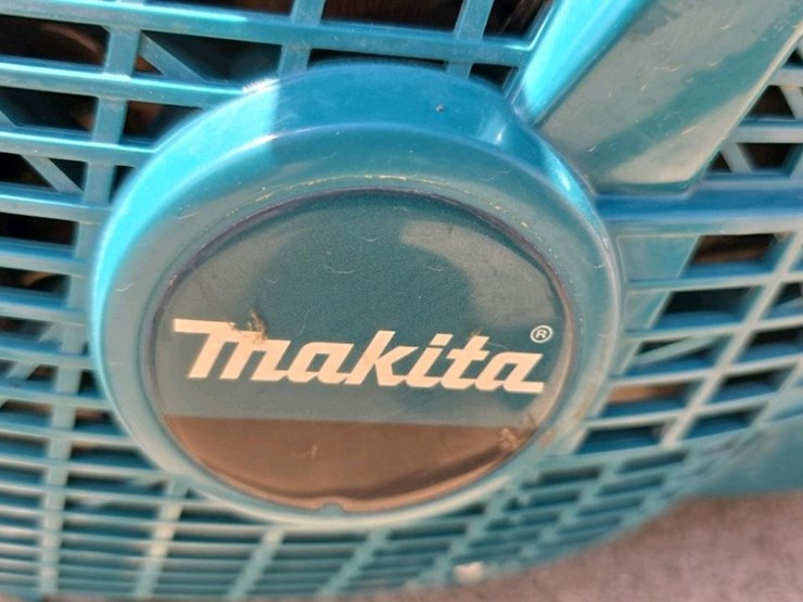 #104-•-makita-ek7301-concrete-saw-image-7
