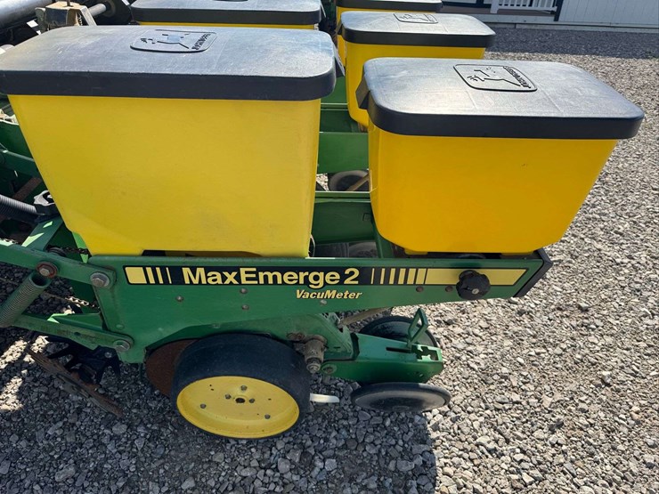 john-deere-7200-image-22