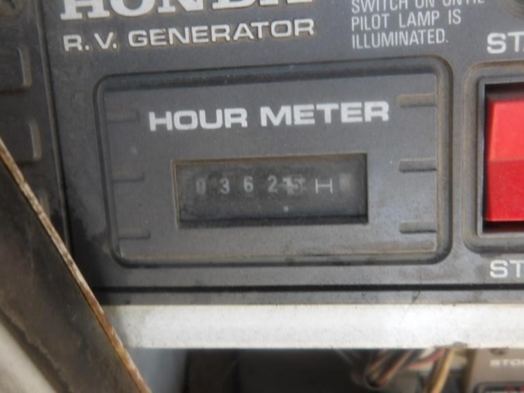 2003-ford-f550-image-25