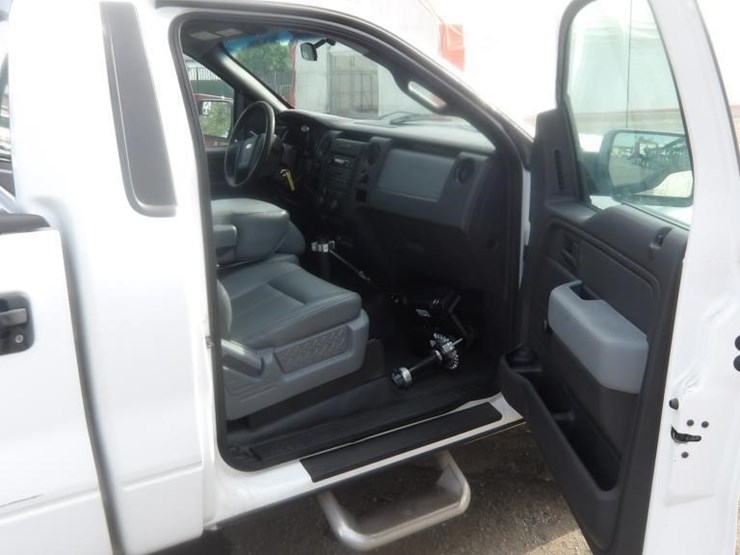 2011-ford-f150-xl-image-14