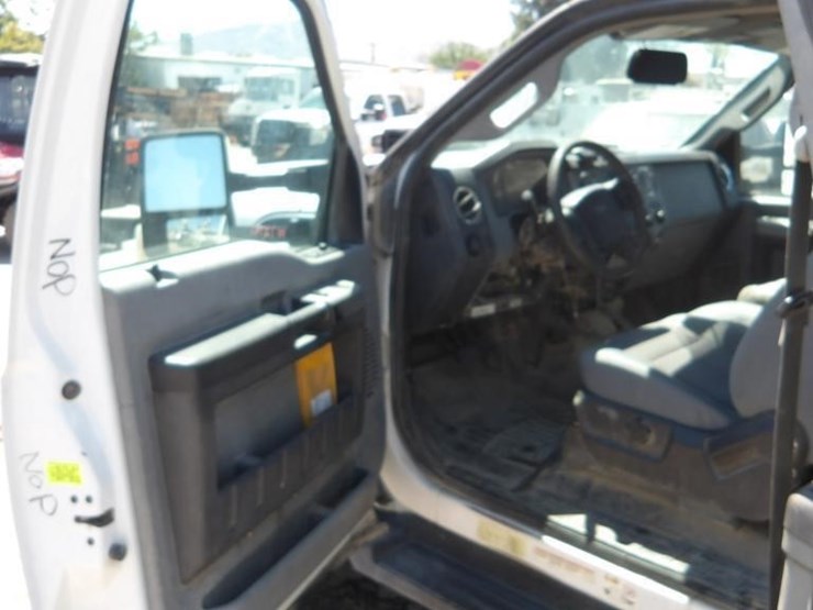 2015-ford-f450-image-15