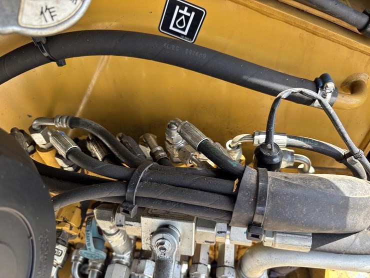 caterpillar-303.5-image-47