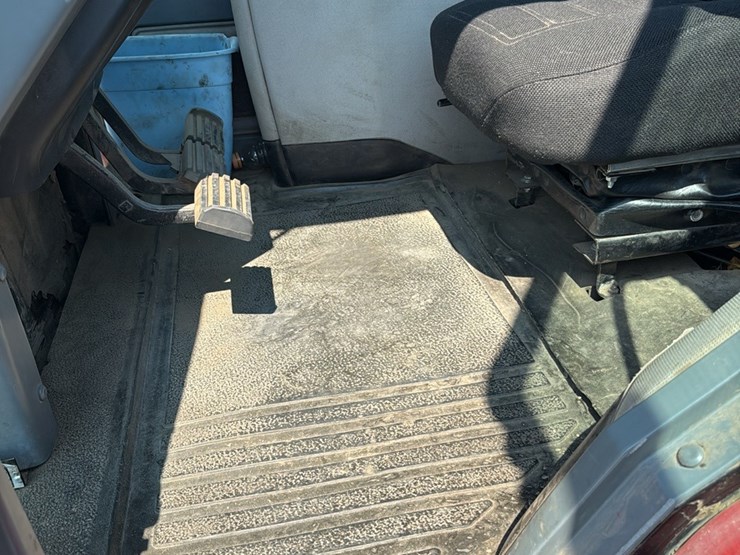 case-ih-7130-image-44