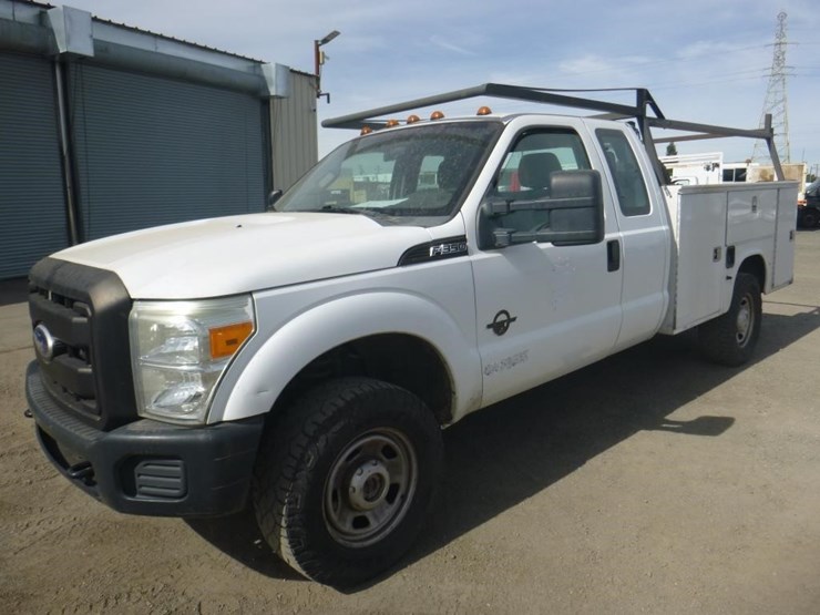 2011-ford-f350-image-1