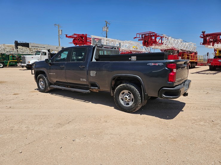 2020-chevrolet-silverado-2500hd-image-4