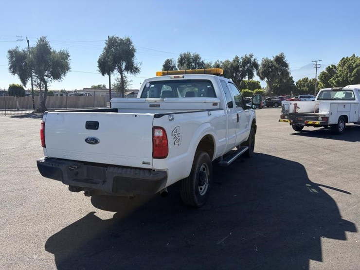 2011-ford-f250-image-3