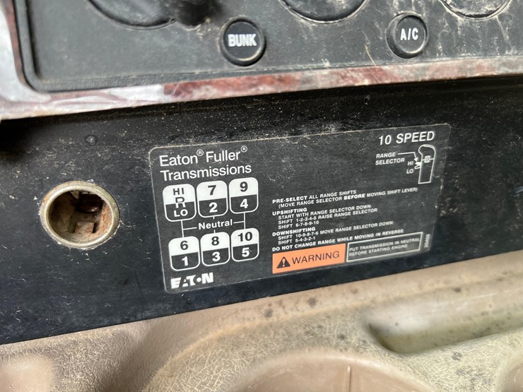 2006-international-9400i-image-62
