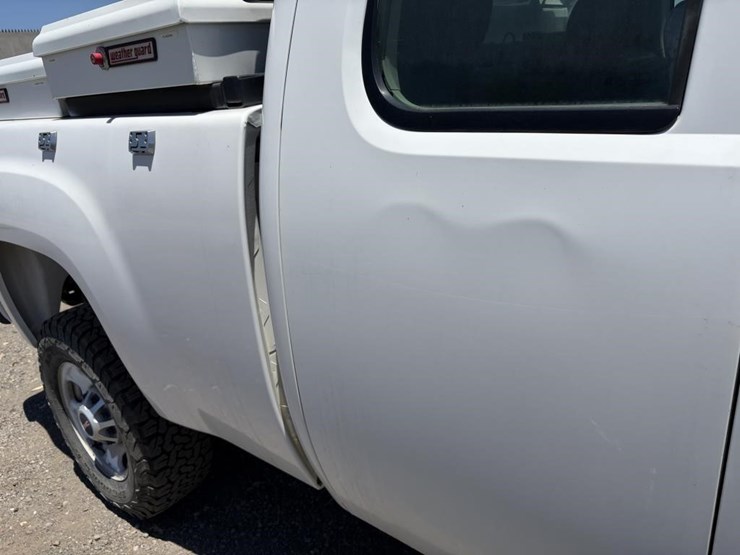 2012-gmc-sierra-2500hd-image-12