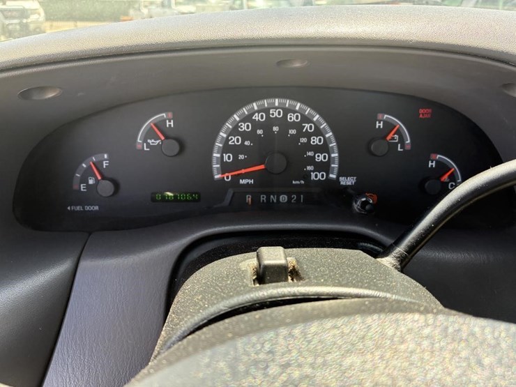 2004-ford-f150-image-17