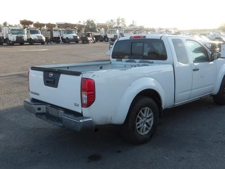 2018-nissan-frontier-image-3