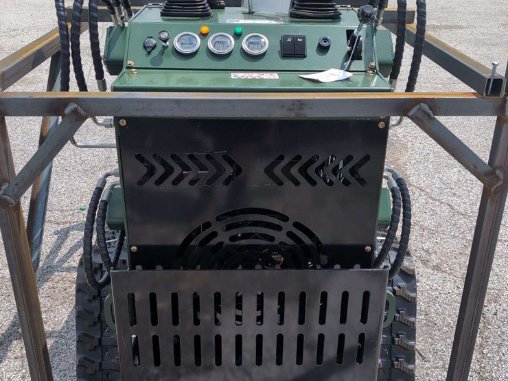 zjg-mini-skid-steer-loader-zj-380-(green)---15hp-image-8
