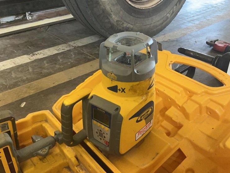 #518-•-trimble-laser-leveling-system-image-7