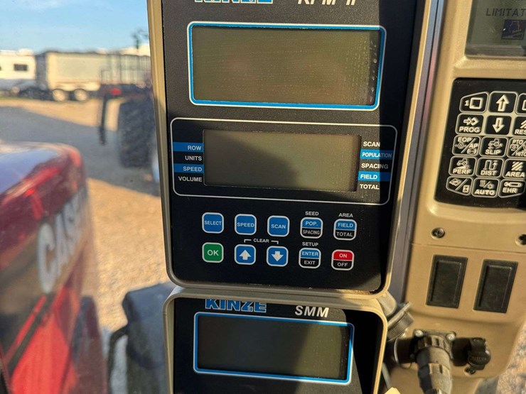 kinze-3800-image-5