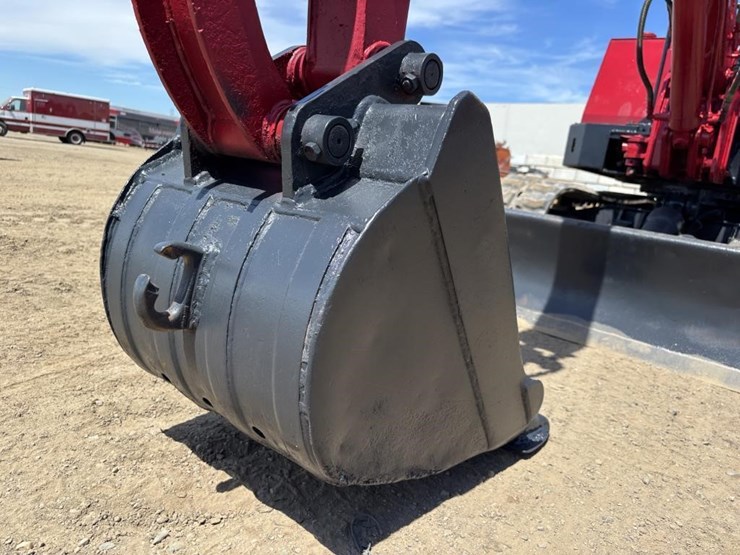 tcm-tb300-hydraulic-excavator-image-11