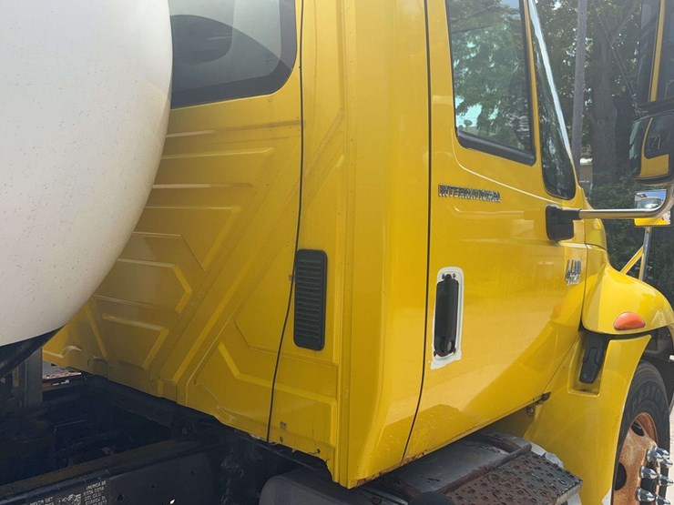 2006-international-durastar-4400-image-24