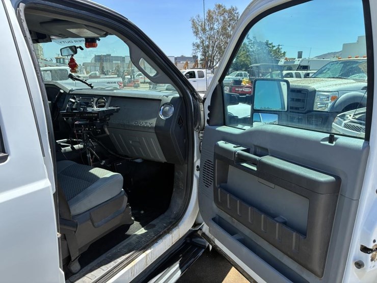 2011-ford-f350-image-10
