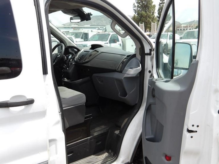 2018-ford-transit-image-11