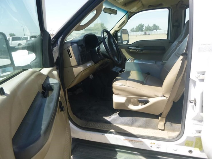 2006-ford-f450-image-9