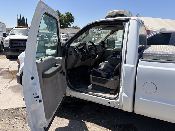 2008-ford-f250-image-11
