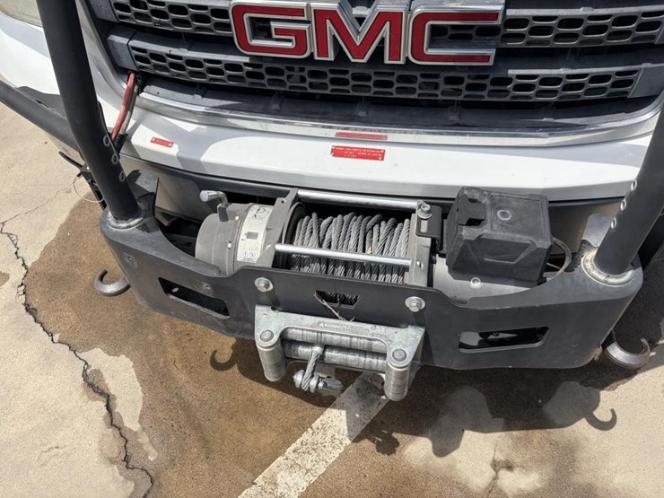 2012-gmc-sierra-2500-image-12