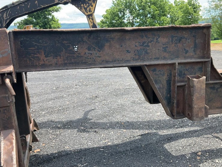 2015-deere-437d-image-73