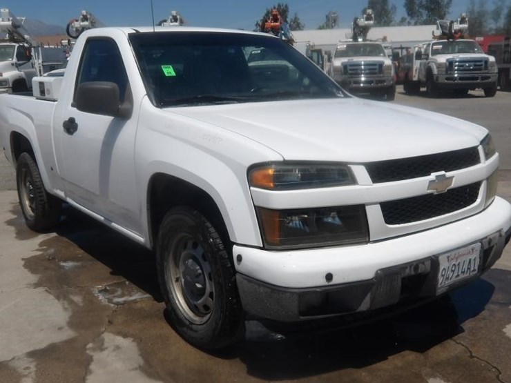 2011-chevrolet-colorado-image-2