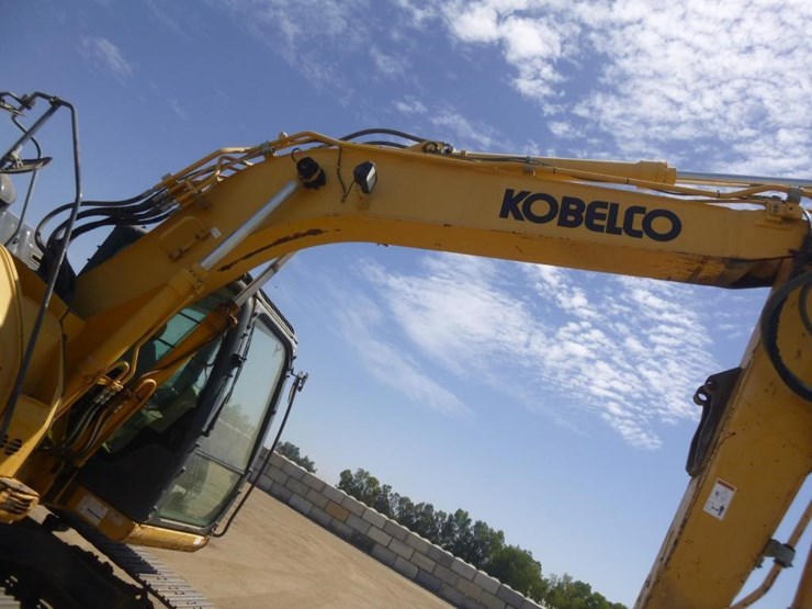 2016-kobelco-sk140sr-lc-5-image-29