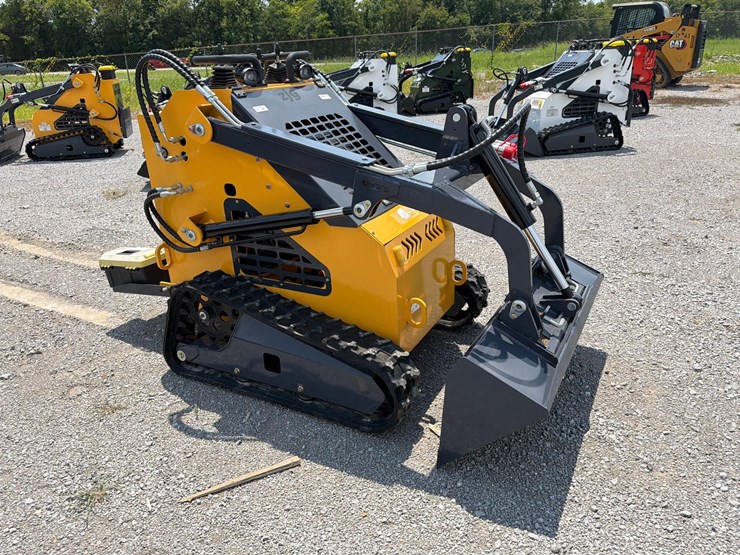 #12-•-new-zjg-zj-380-mini-skid-steer-image-1