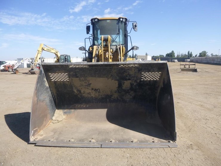 2022-caterpillar-930m-image-37