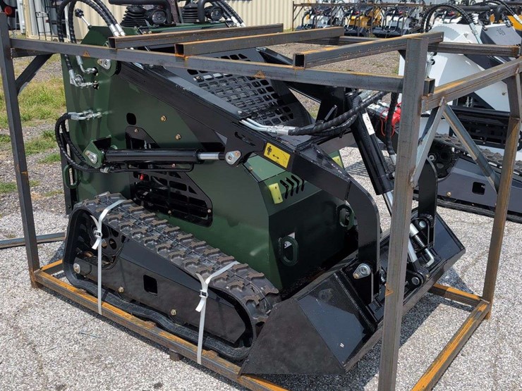 zjg-mini-skid-steer-loader-zj-380-(green)---15hp-image-1
