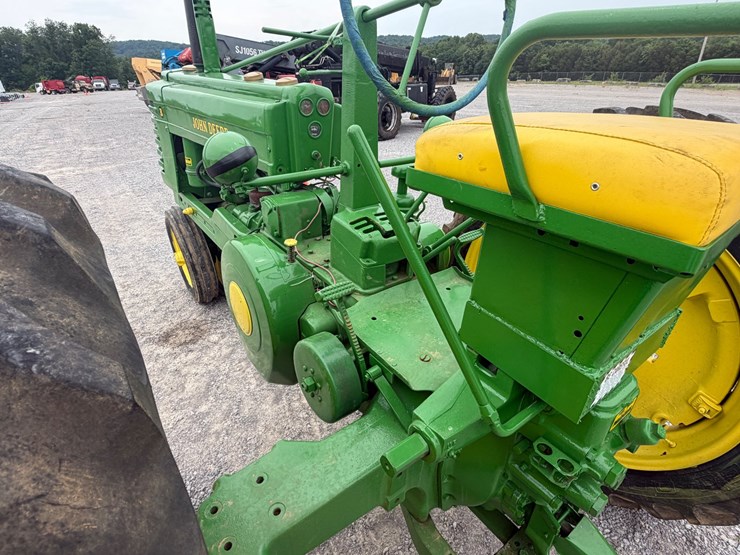 1950-john-deere-b-image-14