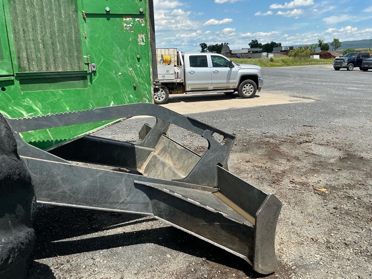 2019-deere-848l-image-20