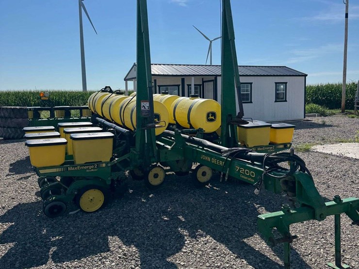 john-deere-7200-image-9