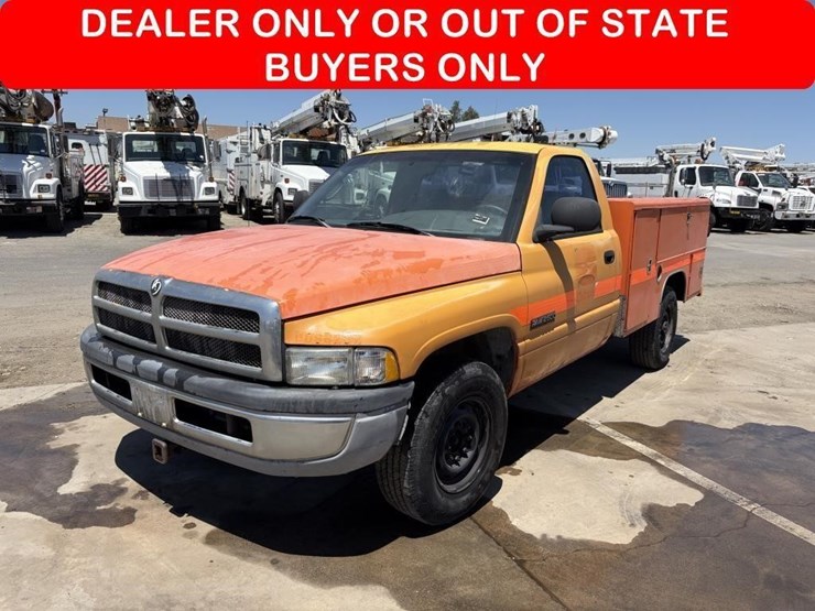 2001-dodge-ram-2500-image-1