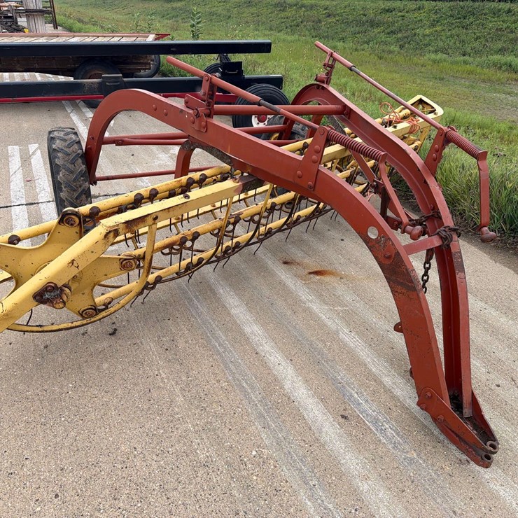NEW HOLLAND 55