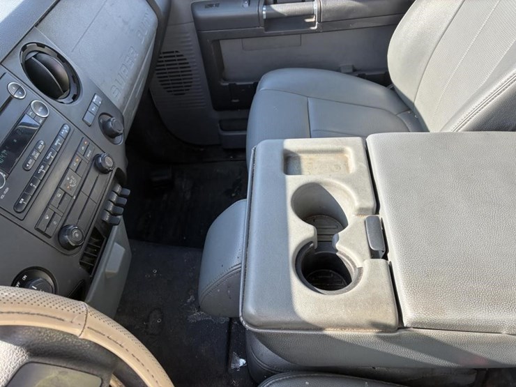 2016-ford-f350-image-17