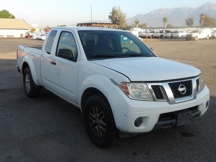 2018-nissan-frontier-image-2