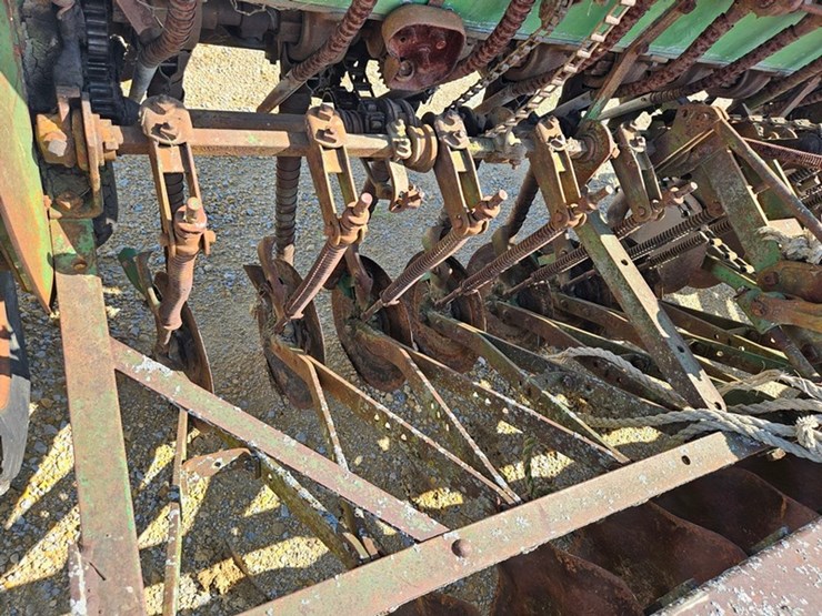 john-deere-8-image-18