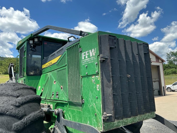 2019-deere-848l-image-59